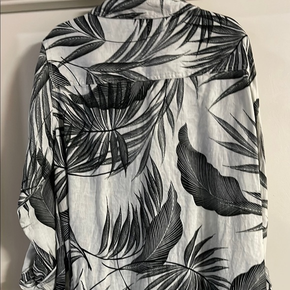 Tahari Black and White Leaf Print Button-Up Shirt - Picture 5 of 5